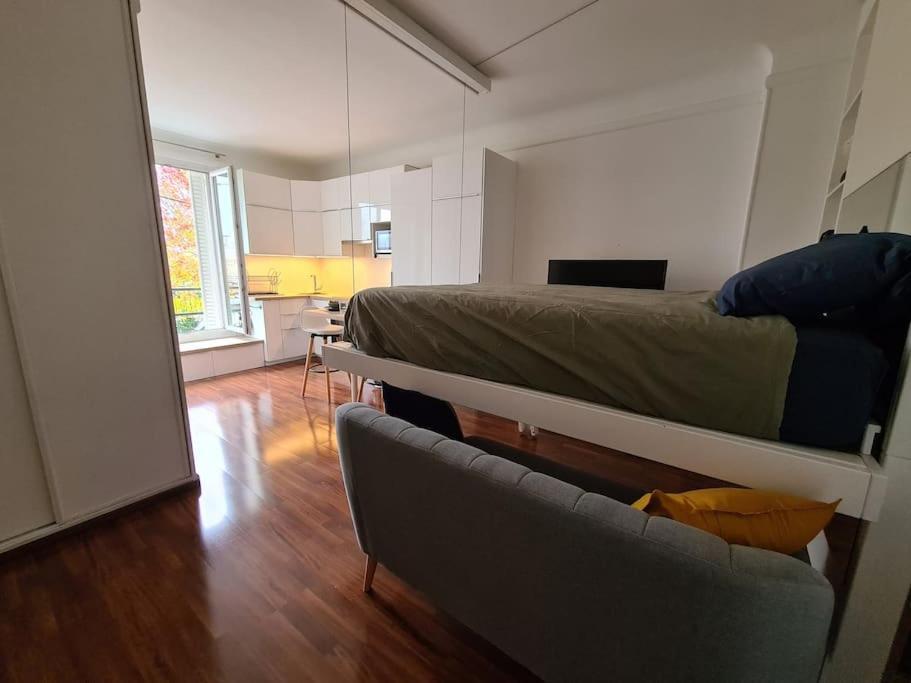 Studio A 2 Pas De La Gare Sartrouville Eksteriør bilde